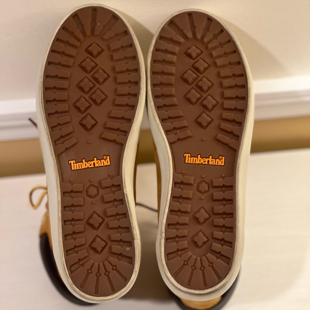 Timberland Tan and Brown Lace Up Boots - Picture 5 of 8
